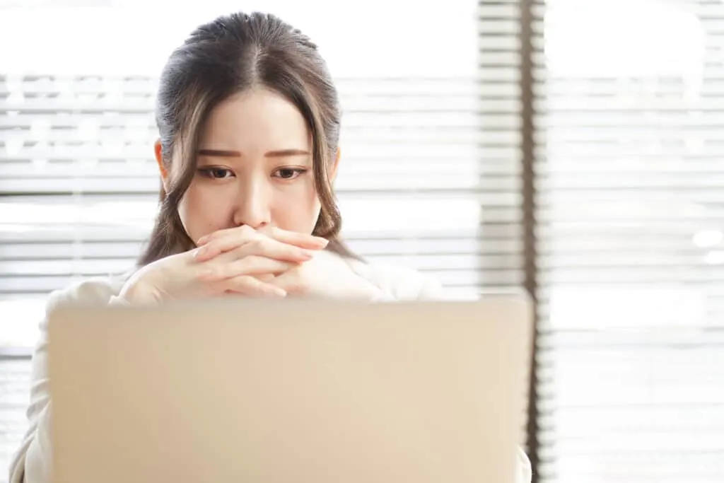Explosion de l’intelligence artificielle : elle surpasse les humains dans la reconnaissance des émotions !